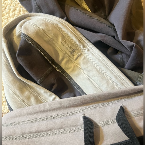 Fabletics leggings bundle! - Picture 4 of 5
